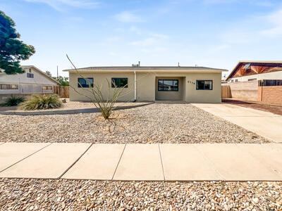5736 IRVING Boulevard NW, Albuquerque