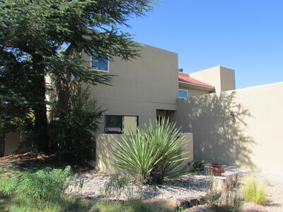 9912 FOSTORIA Road NE, Albuquerque