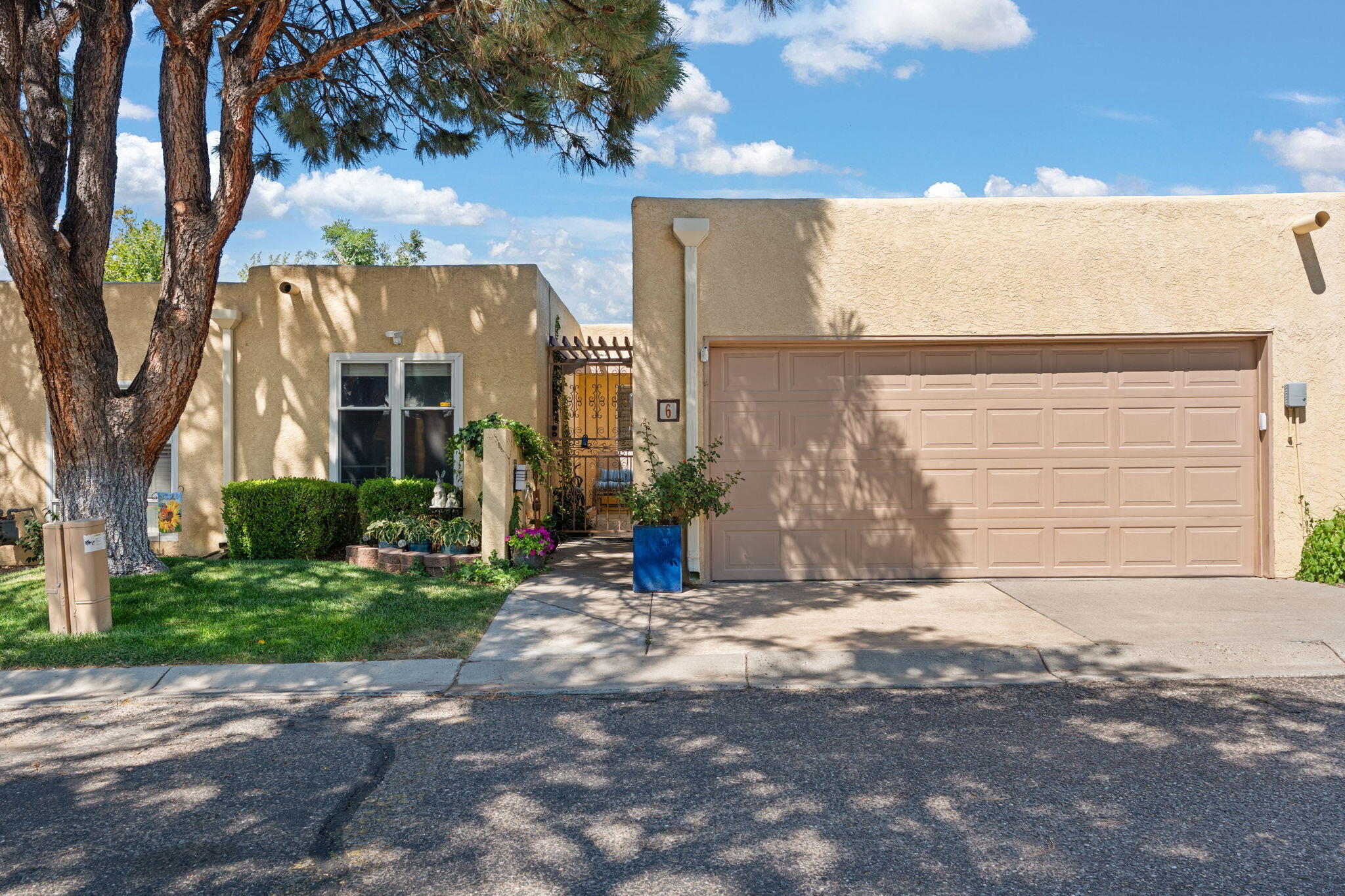 4725 SAN PEDRO Drive NE #6 - Main Image