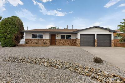 1613 GLORIETA Street NE, Albuquerque