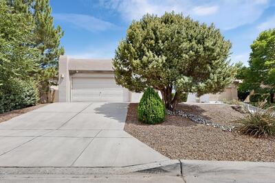 3808 PINON JAY Court NW, Albuquerque