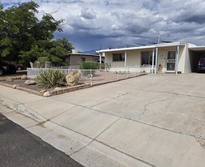 2720 DAKOTA Street NE, Albuquerque