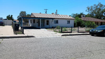8922 CLAREMONT Avenue NE, Albuquerque 