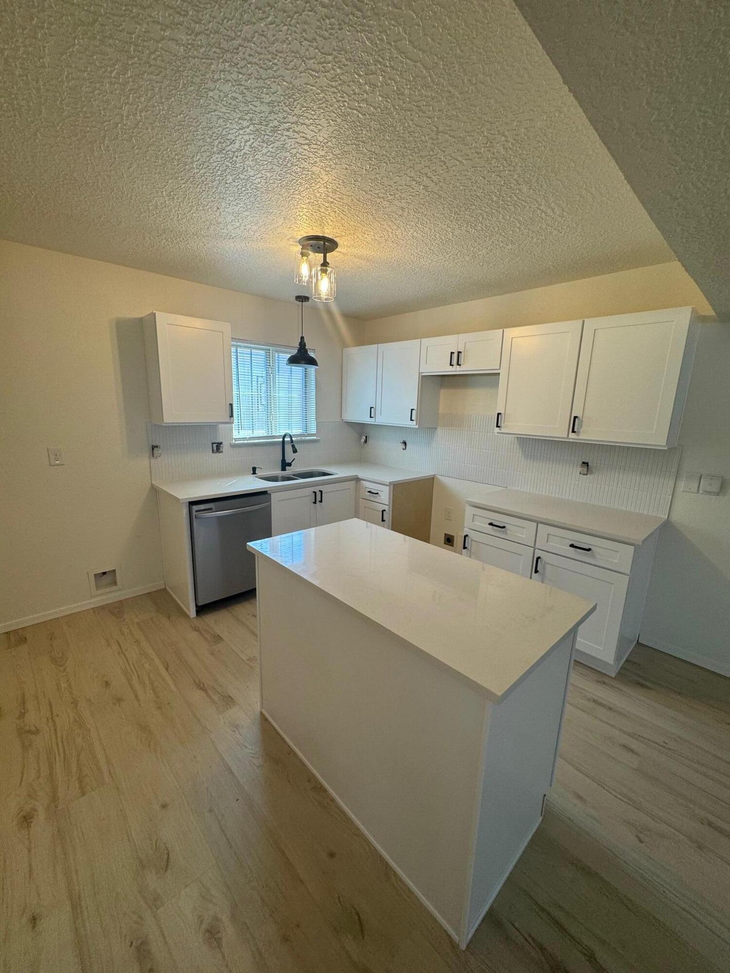6436 TRUJILLO Road SW - Main Image