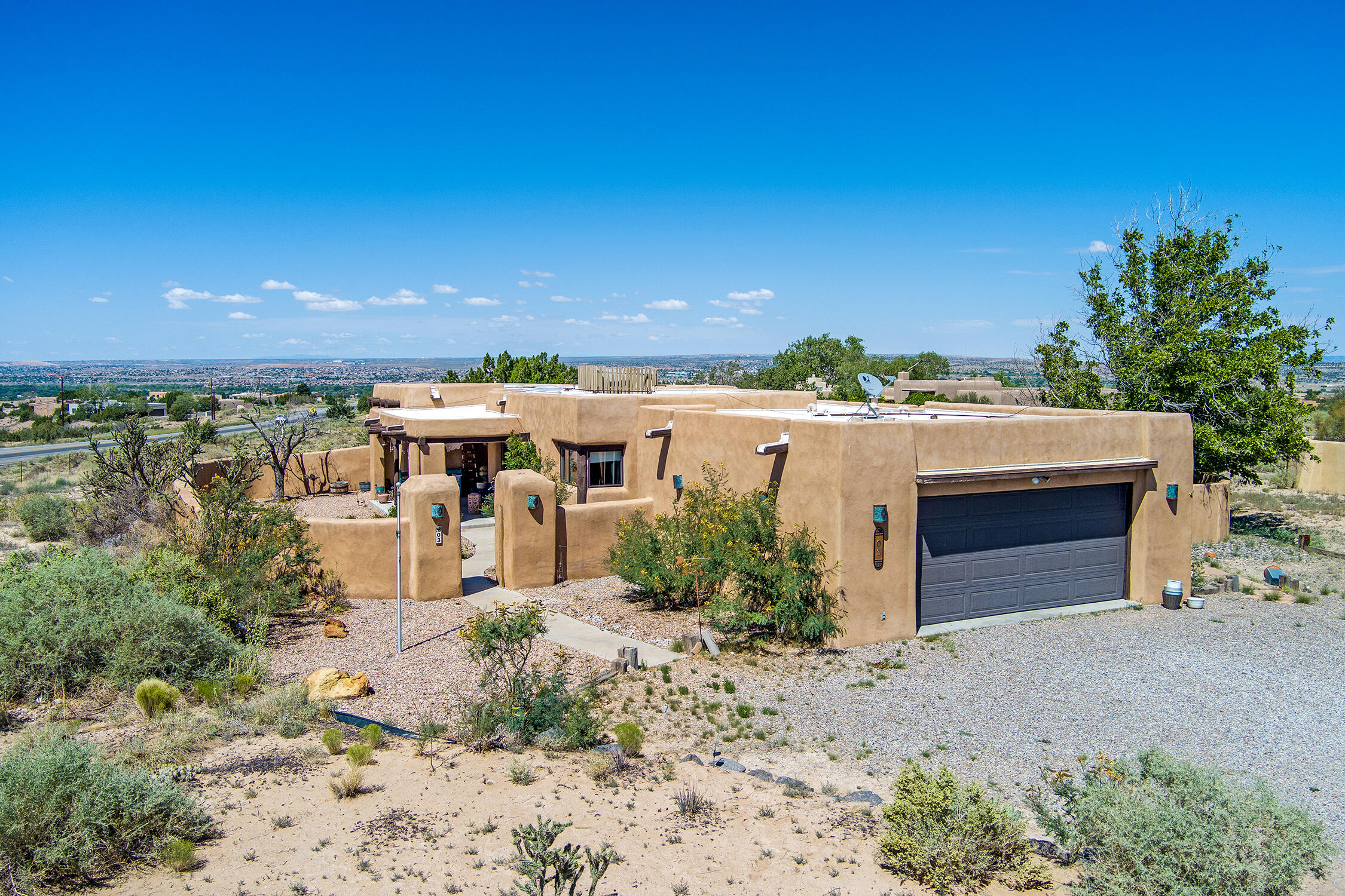 3 TRAILS WEST Road - Main Image