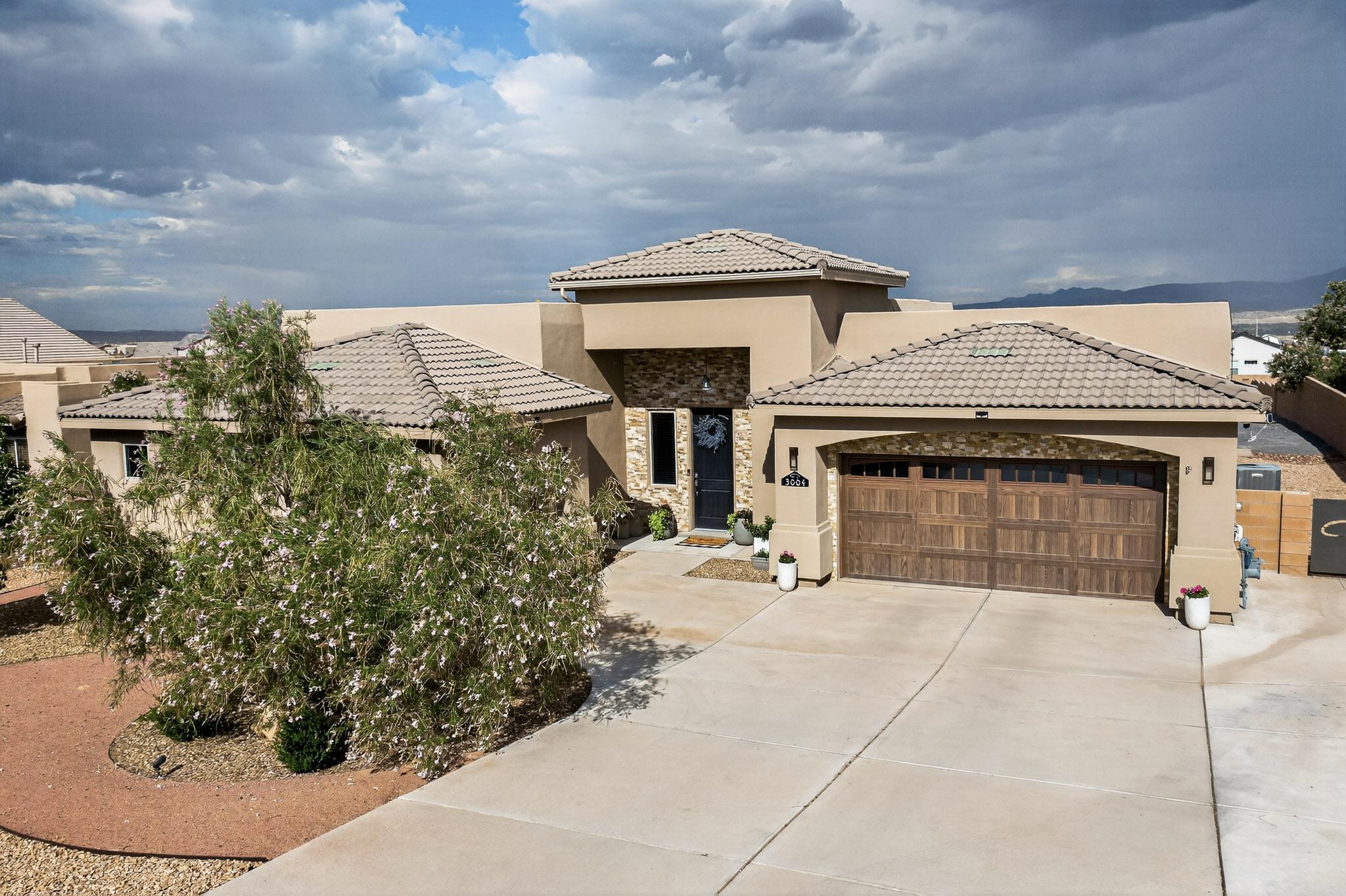 3004 VATAPA Road NE - Main Image