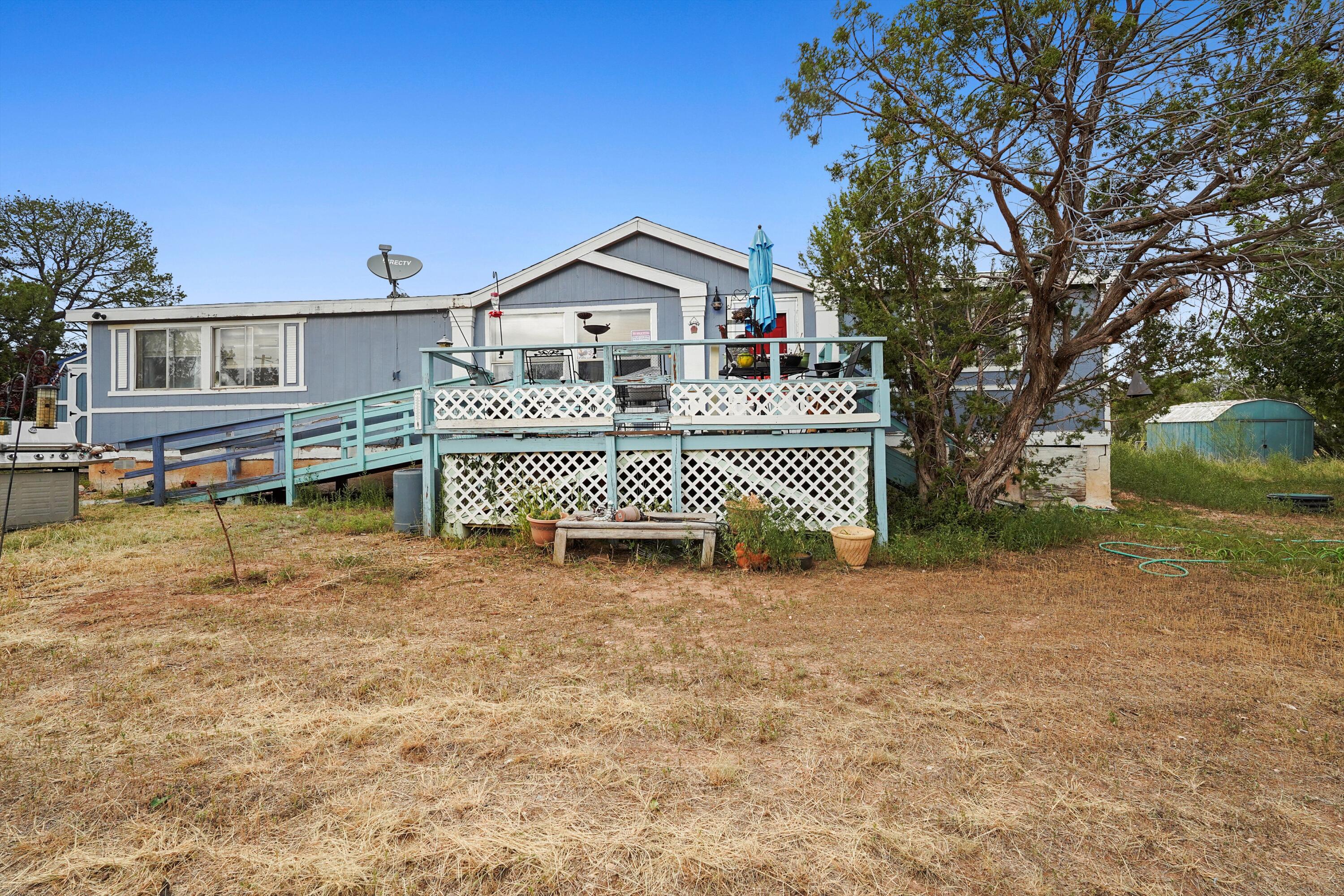 7 Hummingbird Lane - Main Image