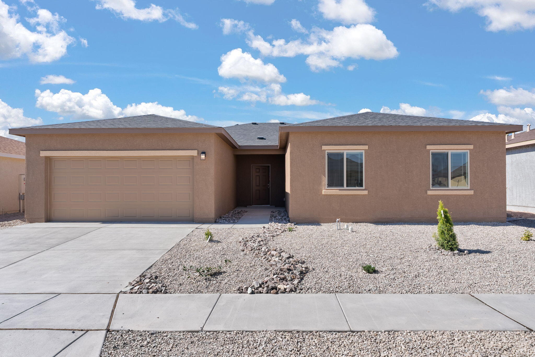 801 Calle De Las Rosas - Main Image