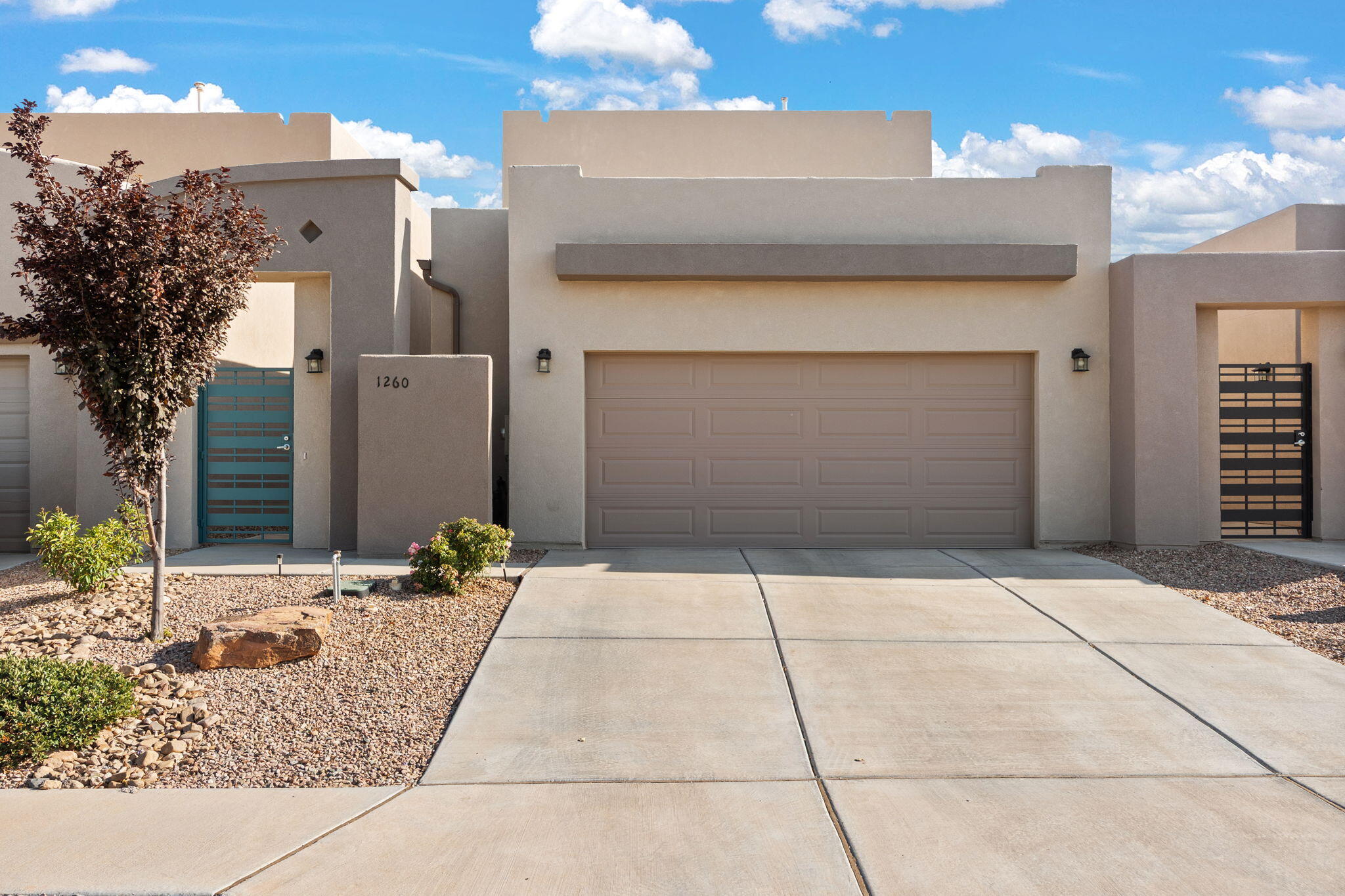 1260 TIERRA VERDE Loop - Main Image