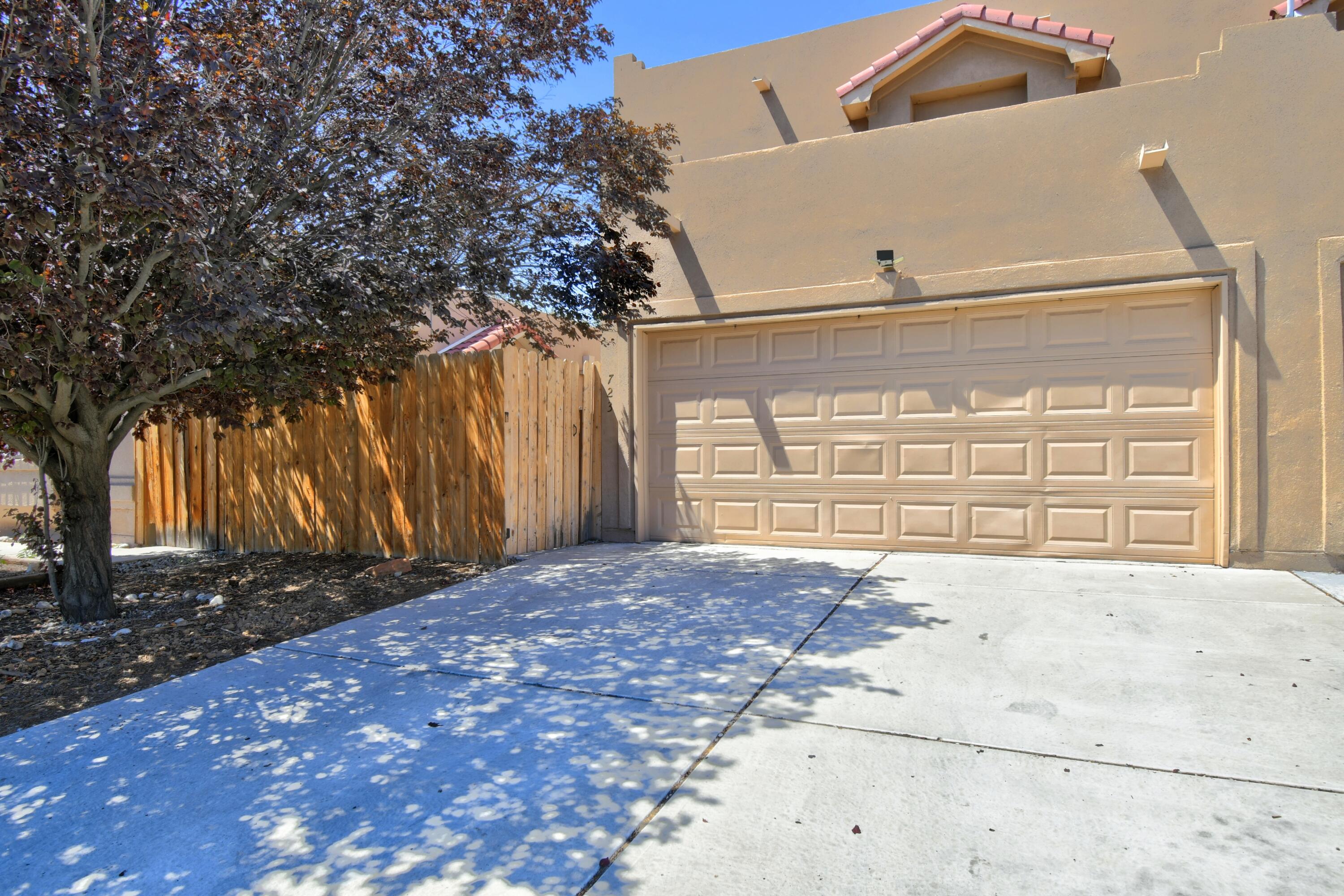 723 MESA DEL RIO Street NW - Main Image