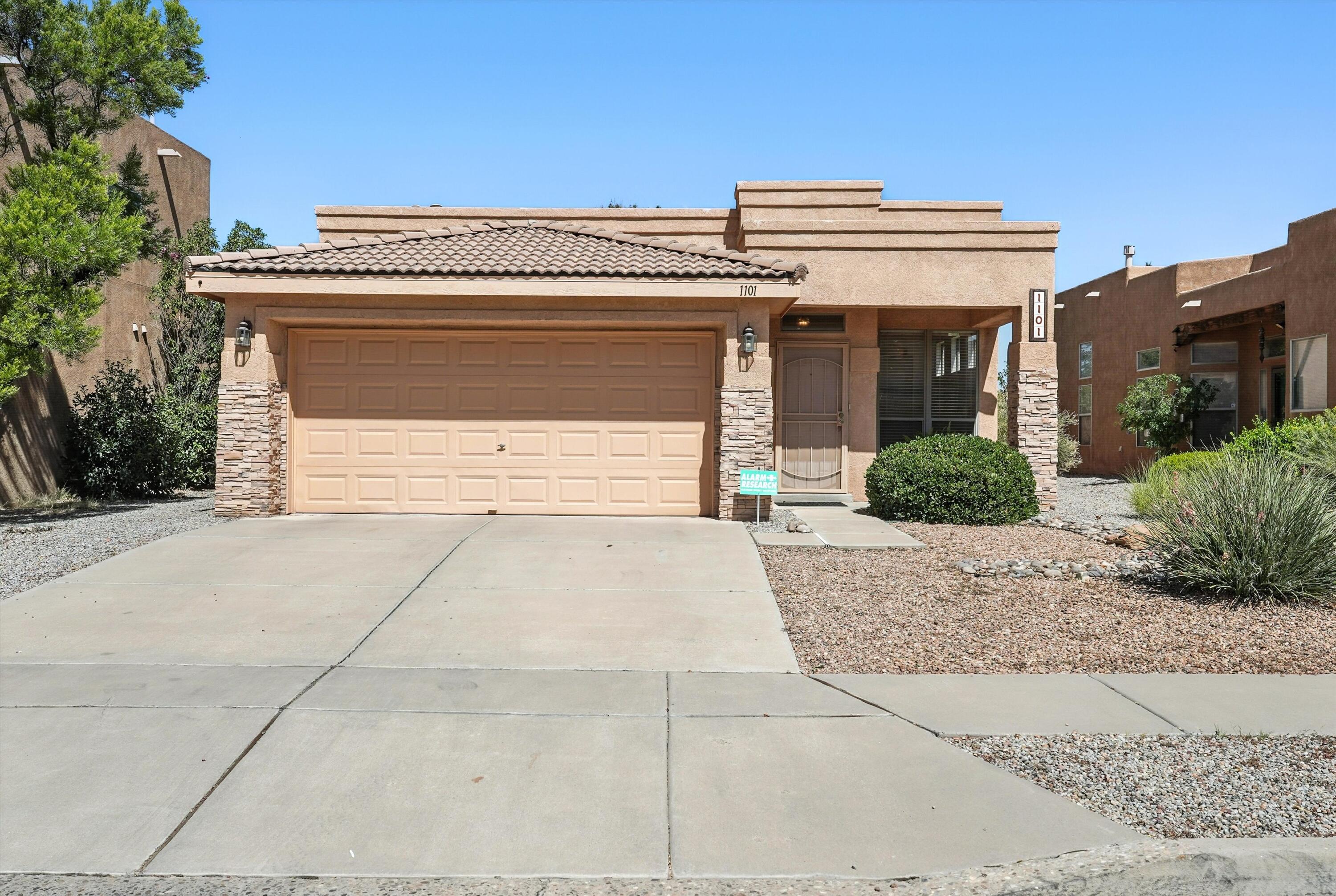 1101 CALLE GARZA NE - Main Image