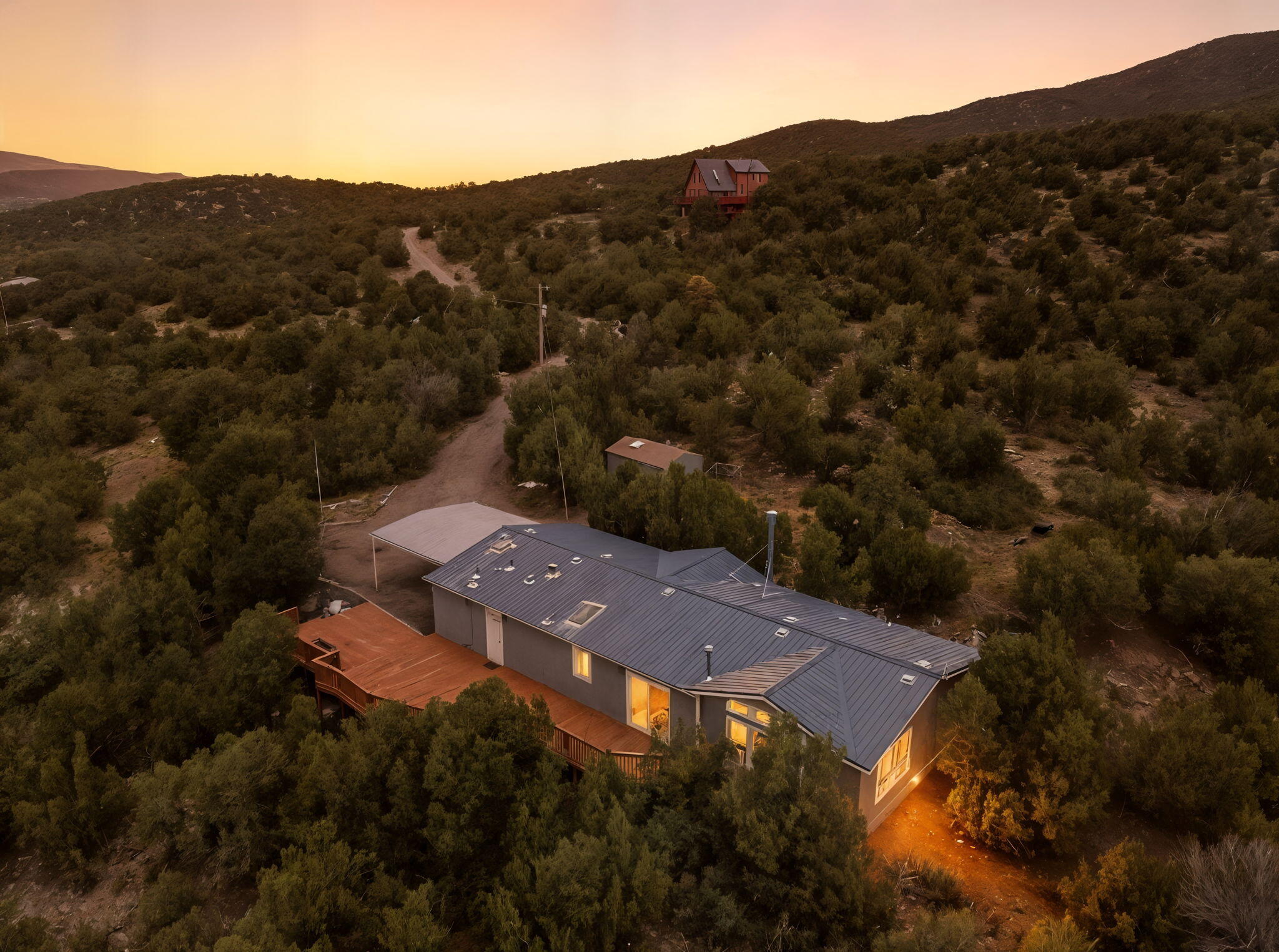 86 CANYON Road - Main Image