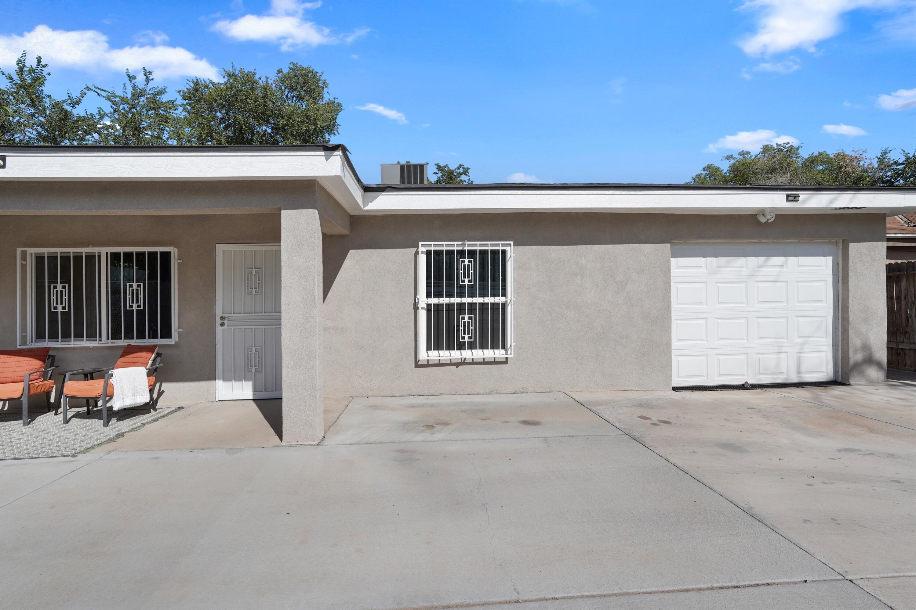 1516 1/2 Gallegos Road SW - Main Image