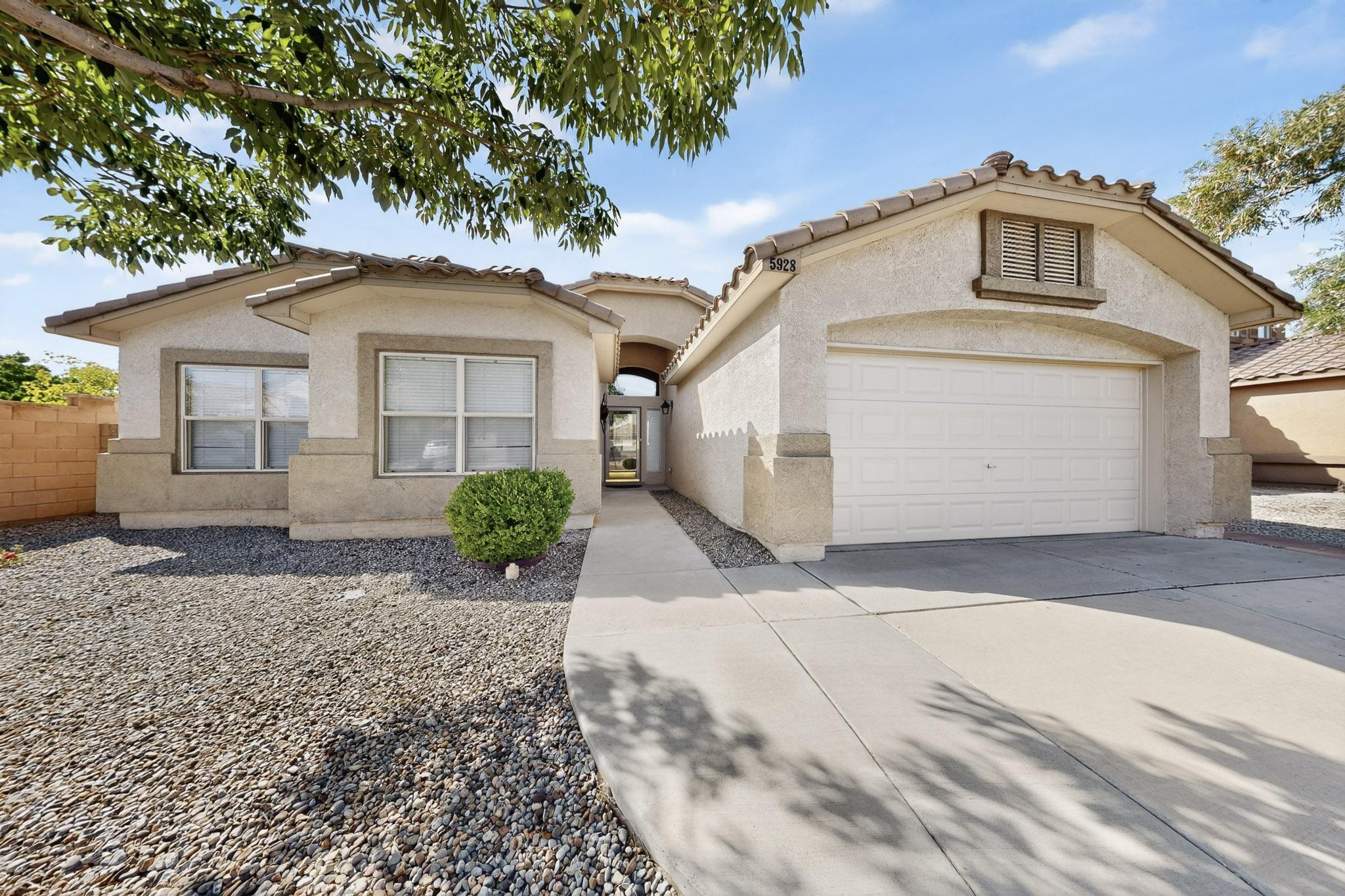 5928 LAS CADENAS Road NW - Main Image