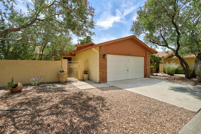 10824 CENTRAL PARK Drive NE, Albuquerque