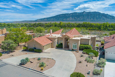 2396 Manzano Loop NE, Rio Rancho