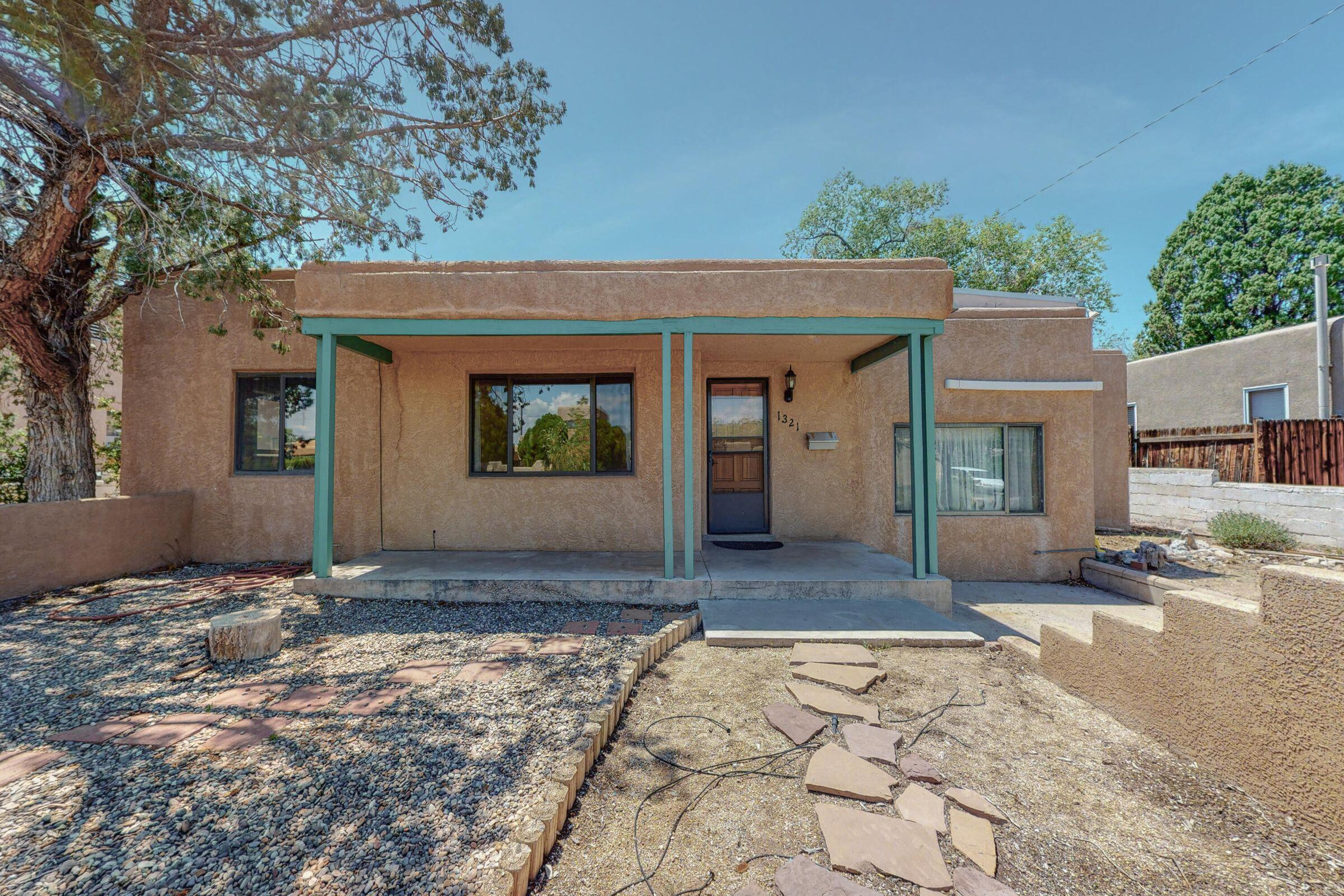 1321 LOBO Place NE - Main Image
