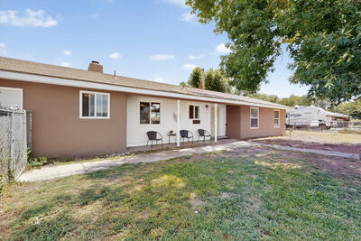 1935 El Dorado Loop, Bosque Farms