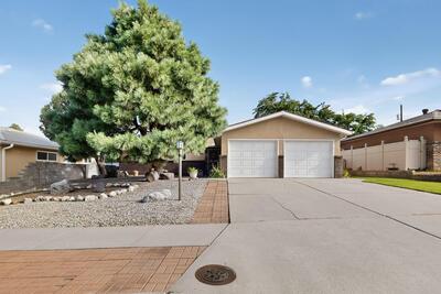 11525 Morenci Avenue NE, Albuquerque