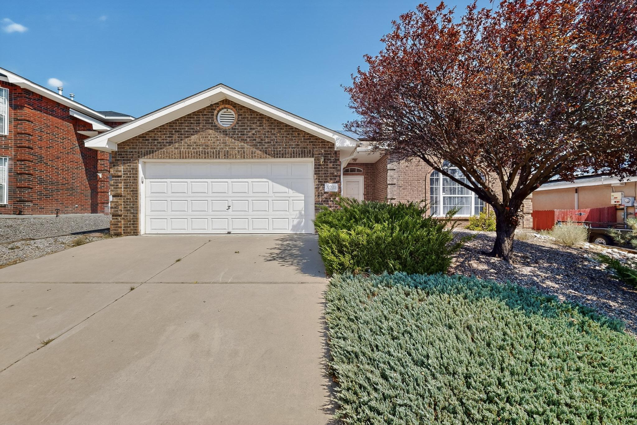 10331 HACKAMORE Place SW - Main Image