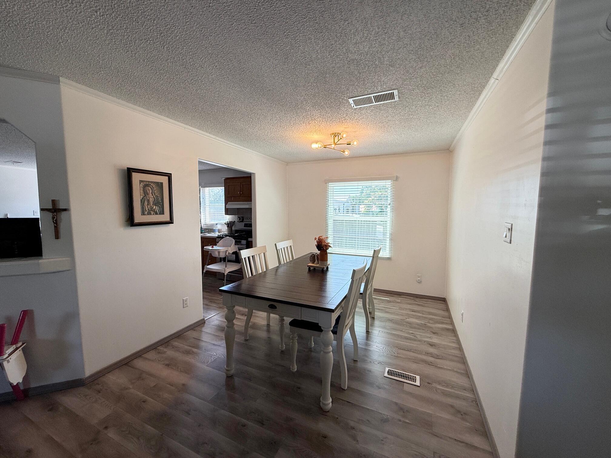 1206 GODFREY Lane - Main Image