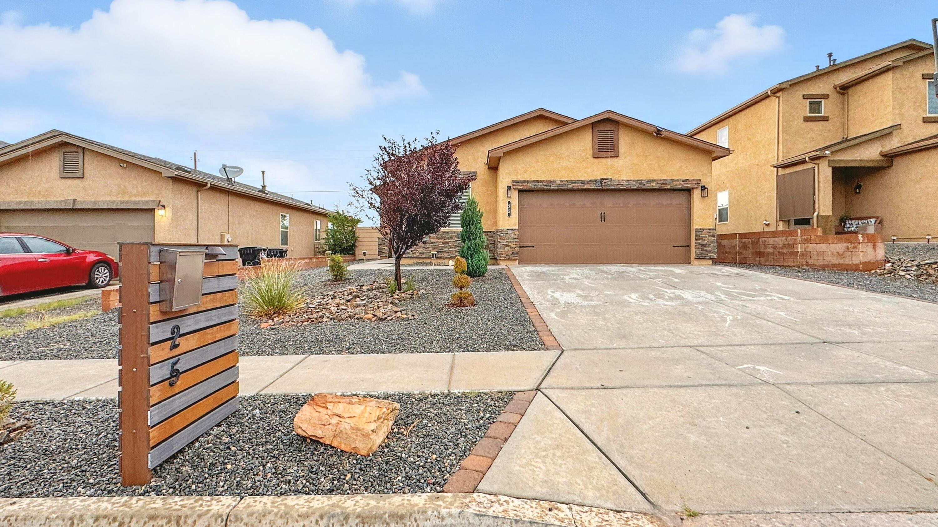 25 VISTA DEL CERRO Drive - Main Image