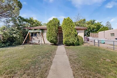 1321 BOATRIGHT Drive NE, Albuquerque