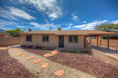 119 W calle del banco, Bernalillo