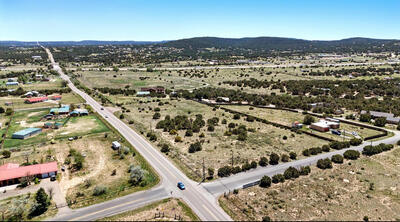 951 Moutain Valley Road Road, Tijeras 
