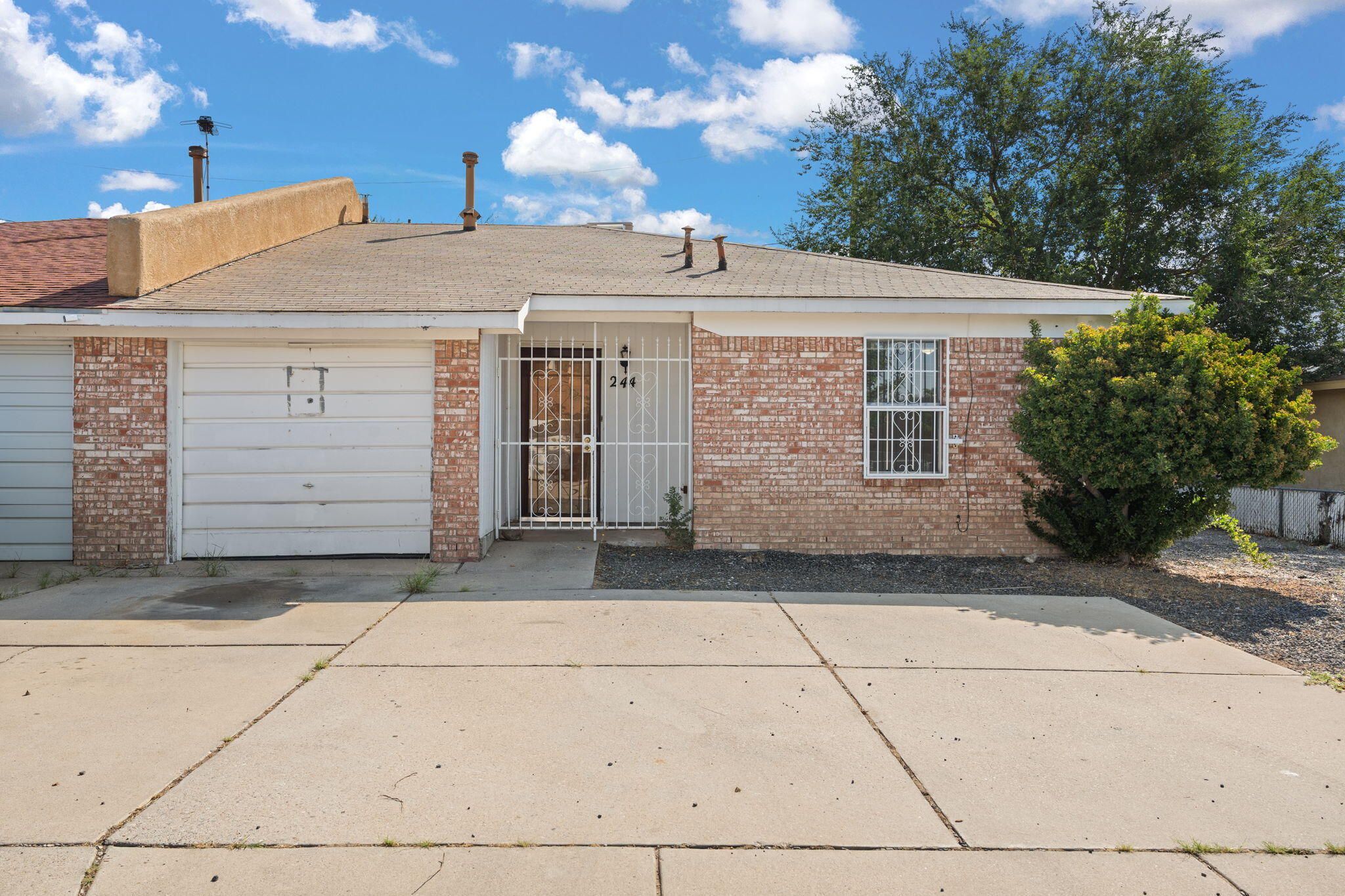 244 AVALON Place NW - Main Image