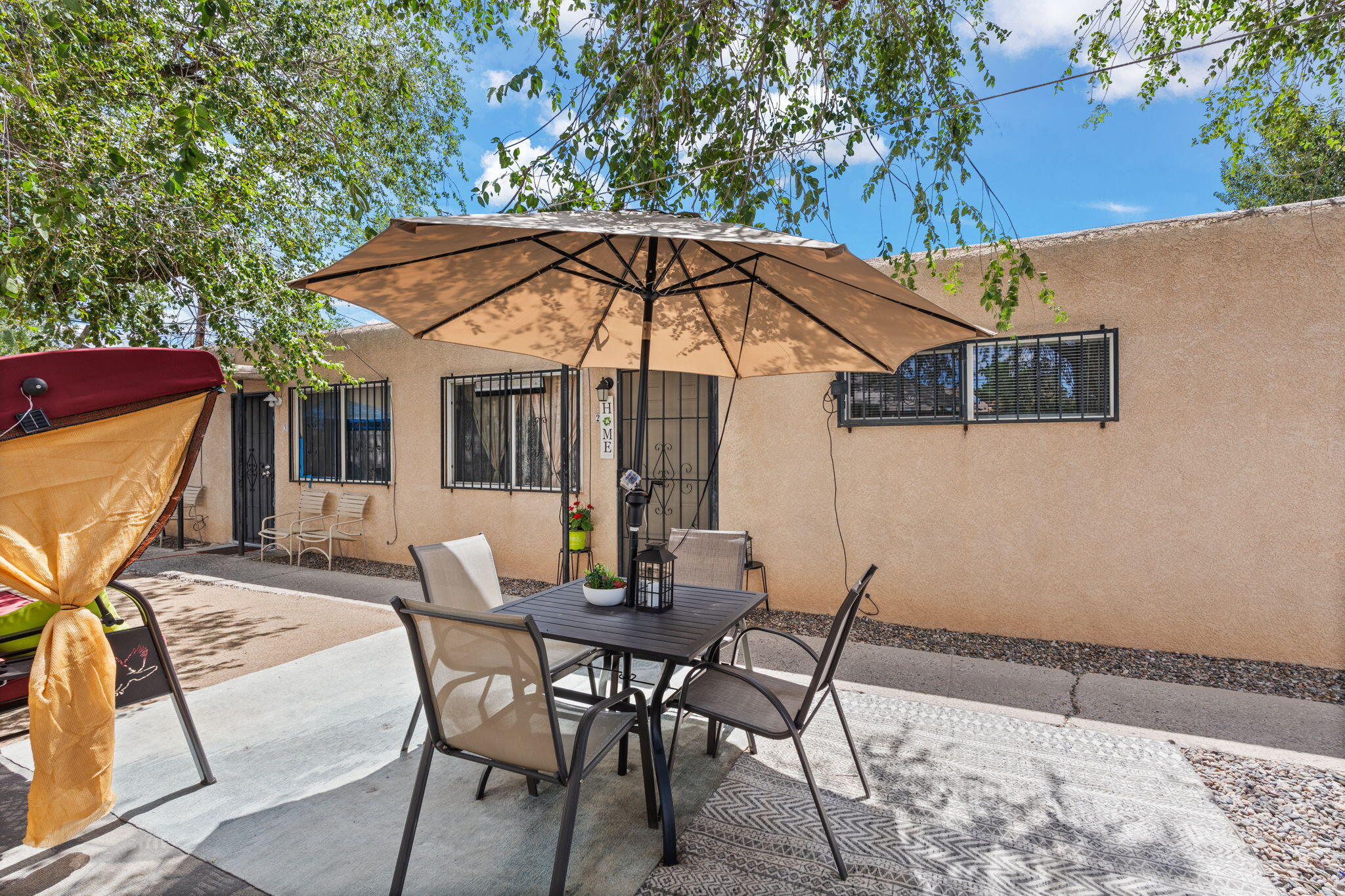 408 MESILLA Street SE - Main Image