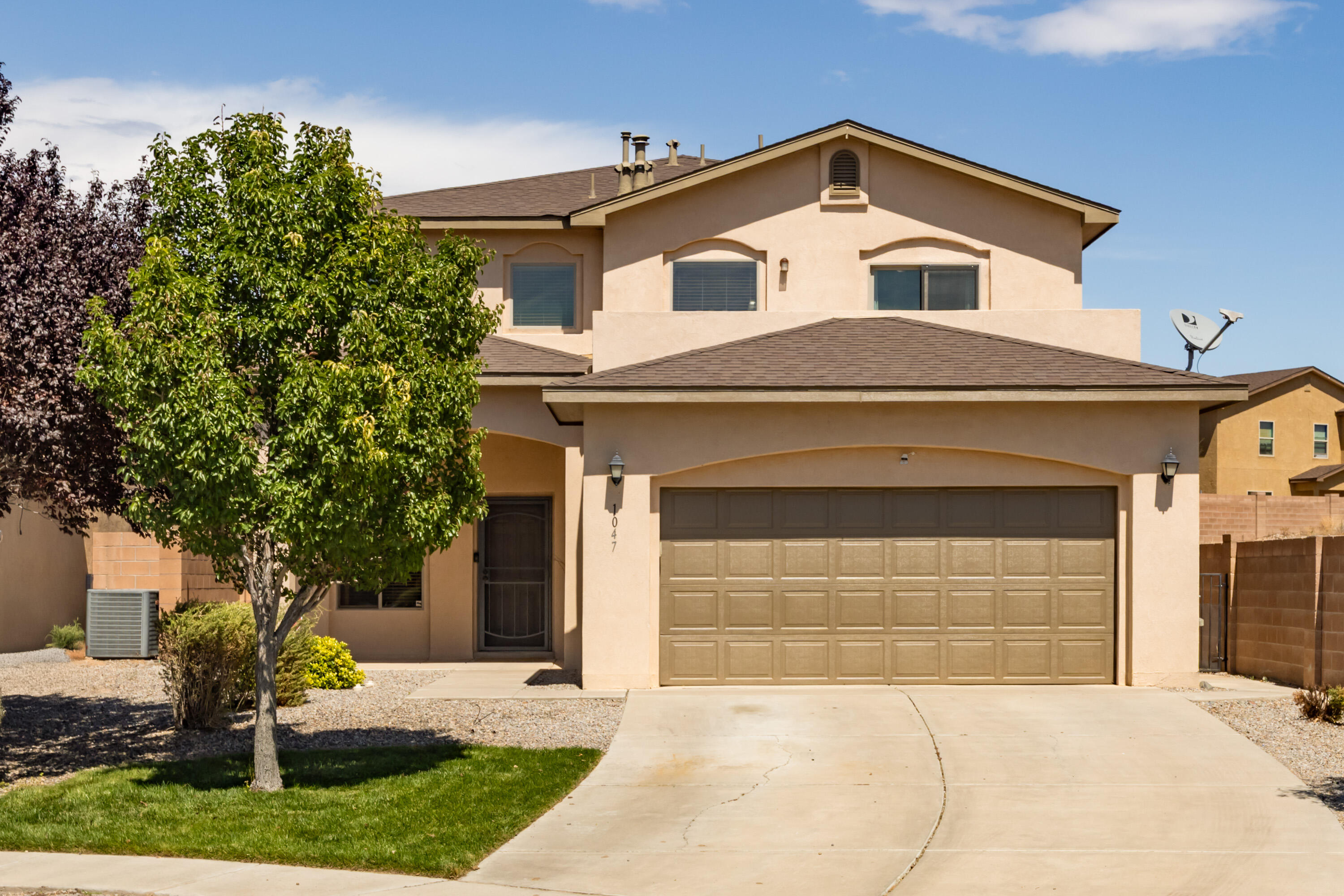 1047 DESERT WILLOW Place NE - Main Image
