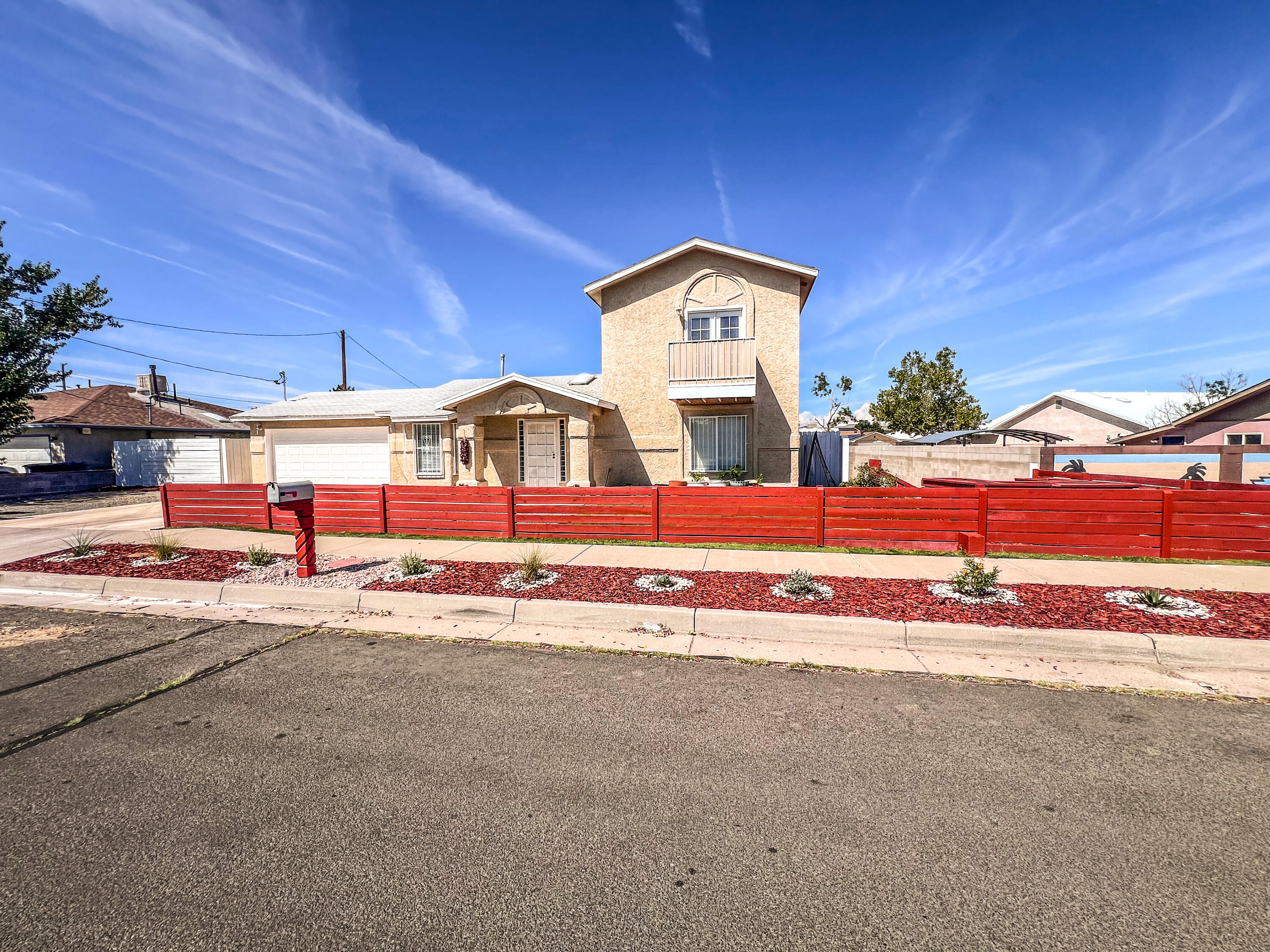 2909 ALAMOGORDO Drive NW - Main Image