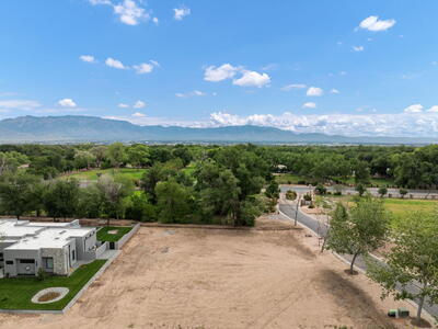 1001 COTTONWOOD Drive NW, Los Ranchos 