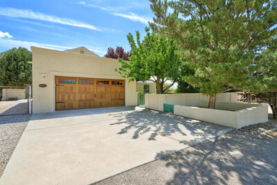9124 SIGNAL Avenue NE, Albuquerque