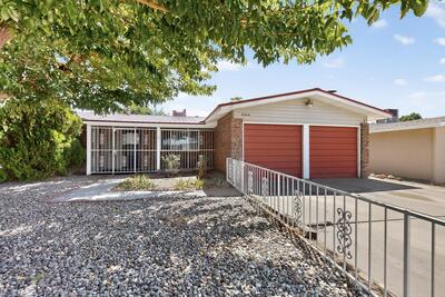 6344 LESLIE Place NE, Albuquerque