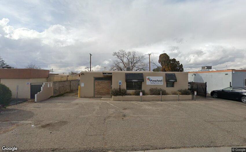 2907 SAN MATEO Boulevard NE - Main Image