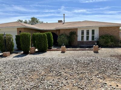 4952 CHROMIUM Drive NE, Rio Rancho