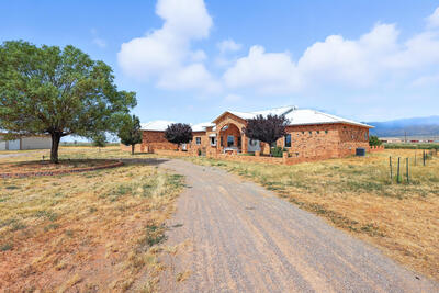 29 MORA Drive, Belen