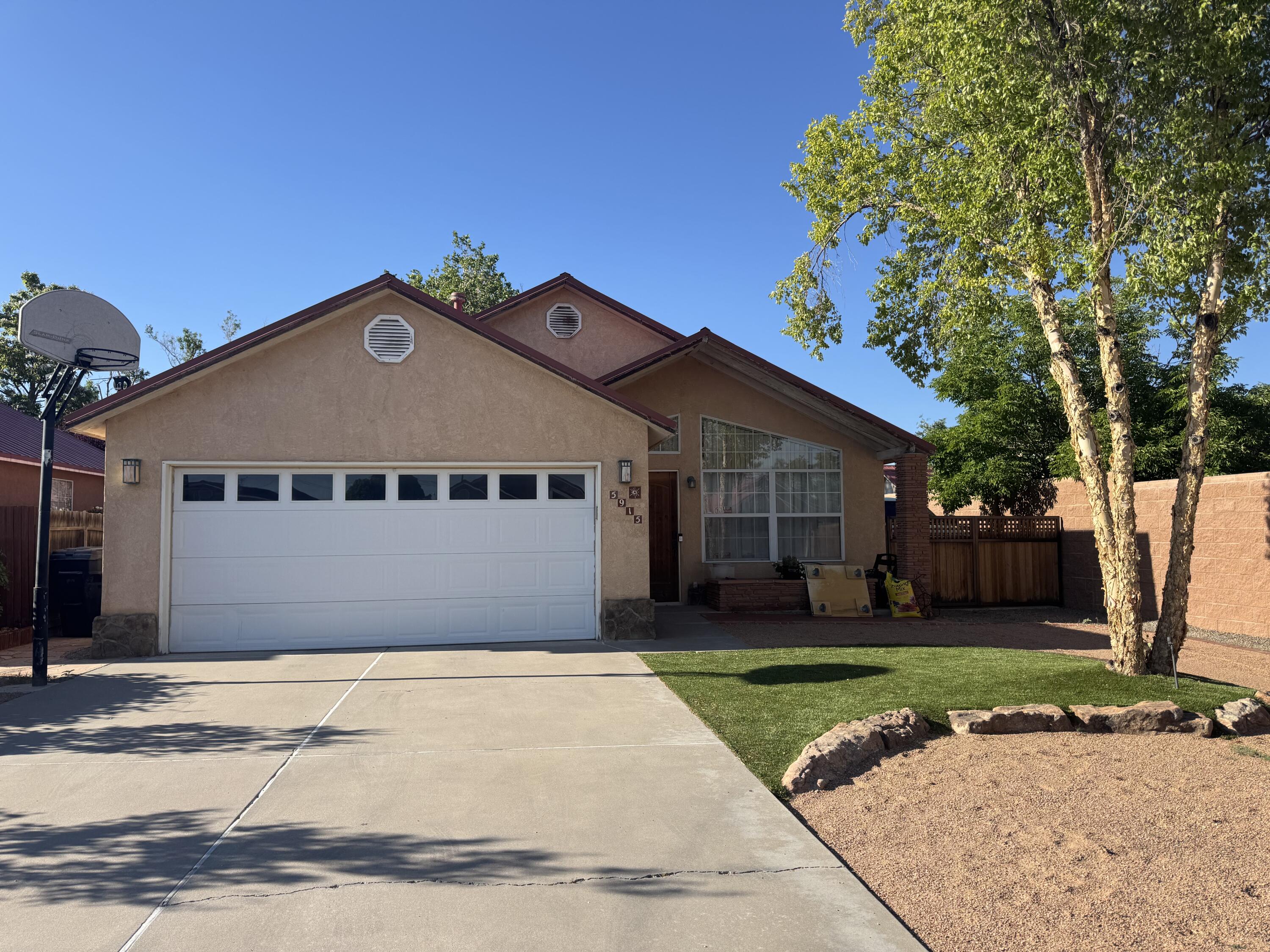 5915 GRAN QUIVIRA Road NW - Main Image