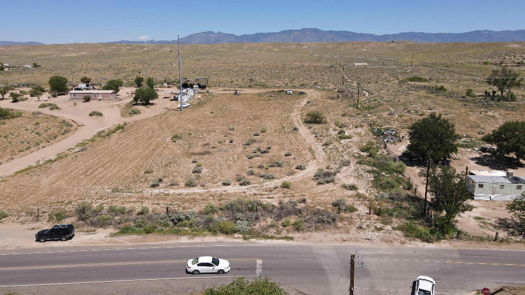 132 La Ladera Road - Main Image