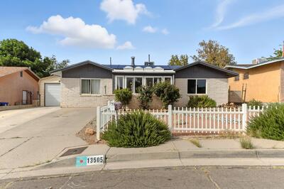 13505 PIERCE ARROW Road NE, Albuquerque