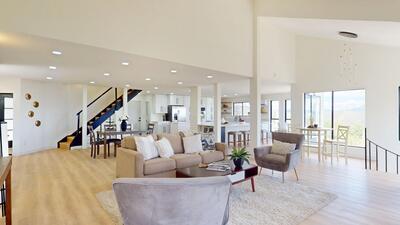 5 PINE TREE Court, Cedar Crest