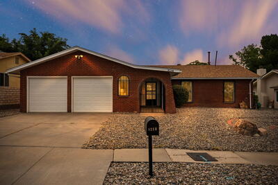 8214 KRIM Drive NE, Albuquerque