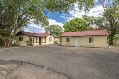 2929 FLORAL Road NW, Albuquerque