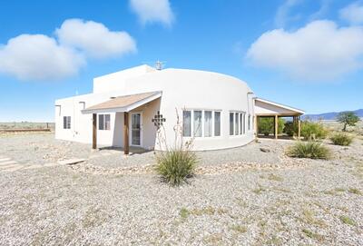 42 TARA Loop, Belen