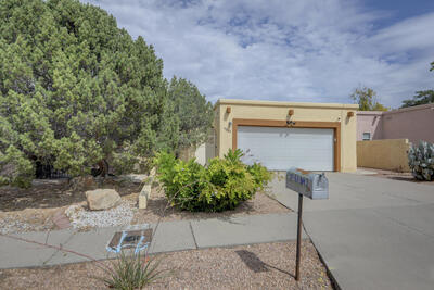 9823 Denali Road NE, Albuquerque