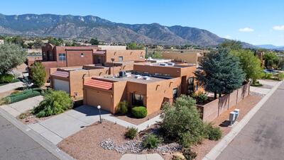 2141 COYOTE WILLOW Avenue NE, Albuquerque