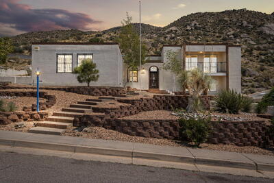 3004 Camino De La Sierra NE, Albuquerque
