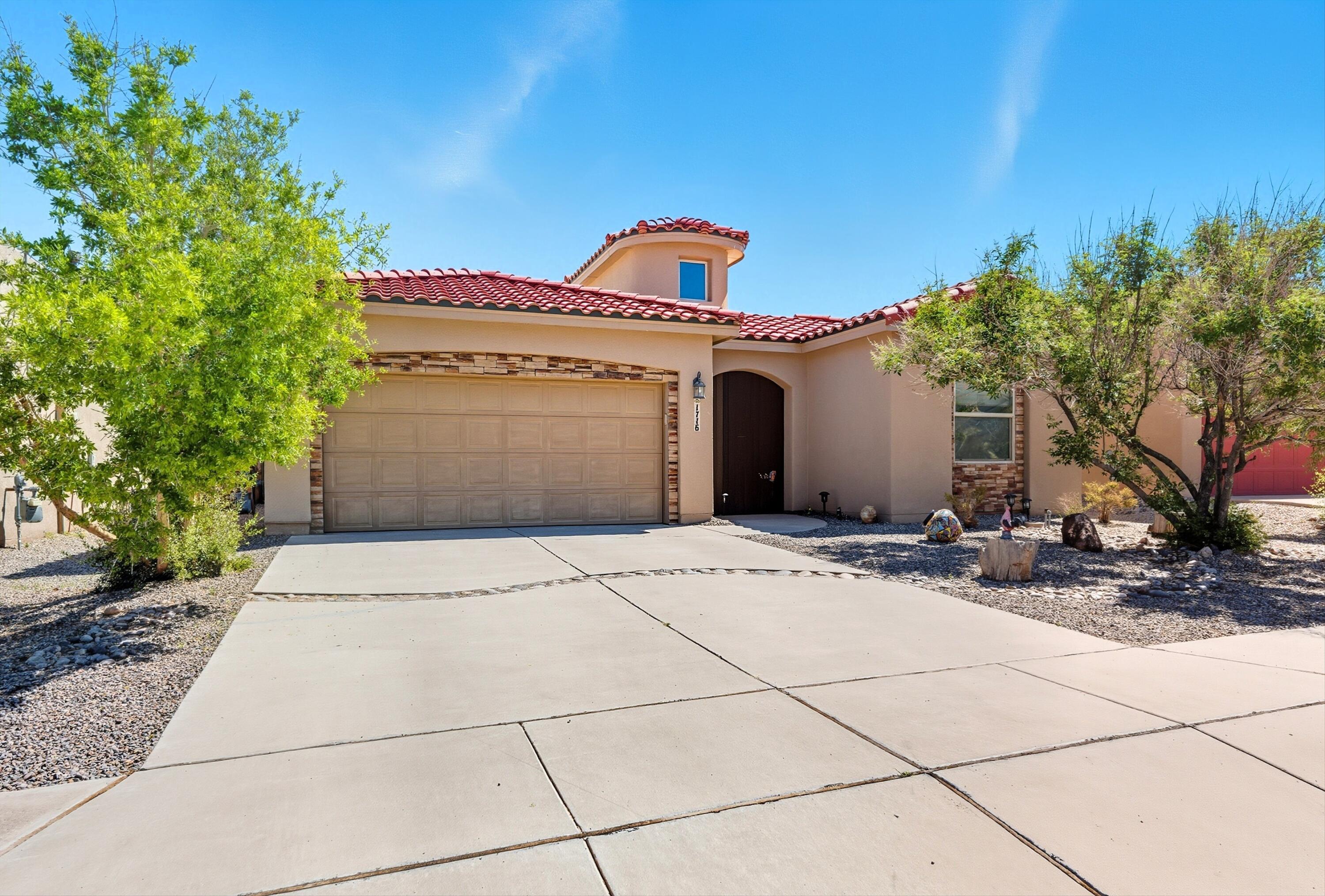 1716 CHISHOLM Trail NE - Main Image